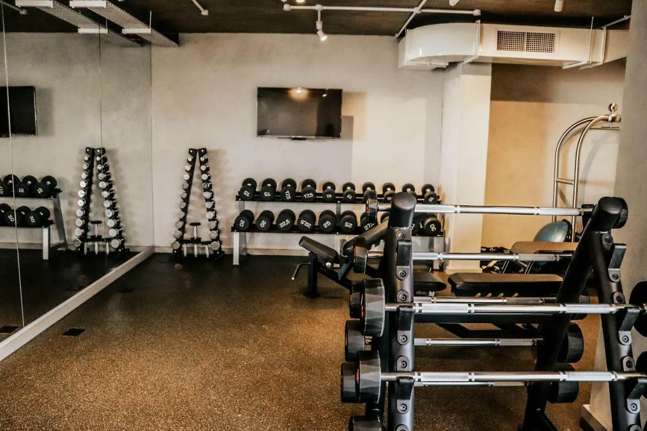 Wex1 - Modern,Wifi,Netflix,Gym,Pool, Secure Parking Apartment Cape Town
