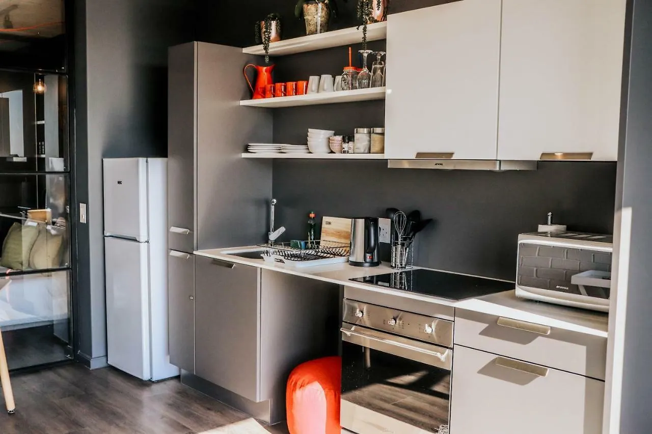 Wex1 - Modern,Wifi,Netflix,Gym,Pool, Secure Parking Apartment Cape Town South Africa