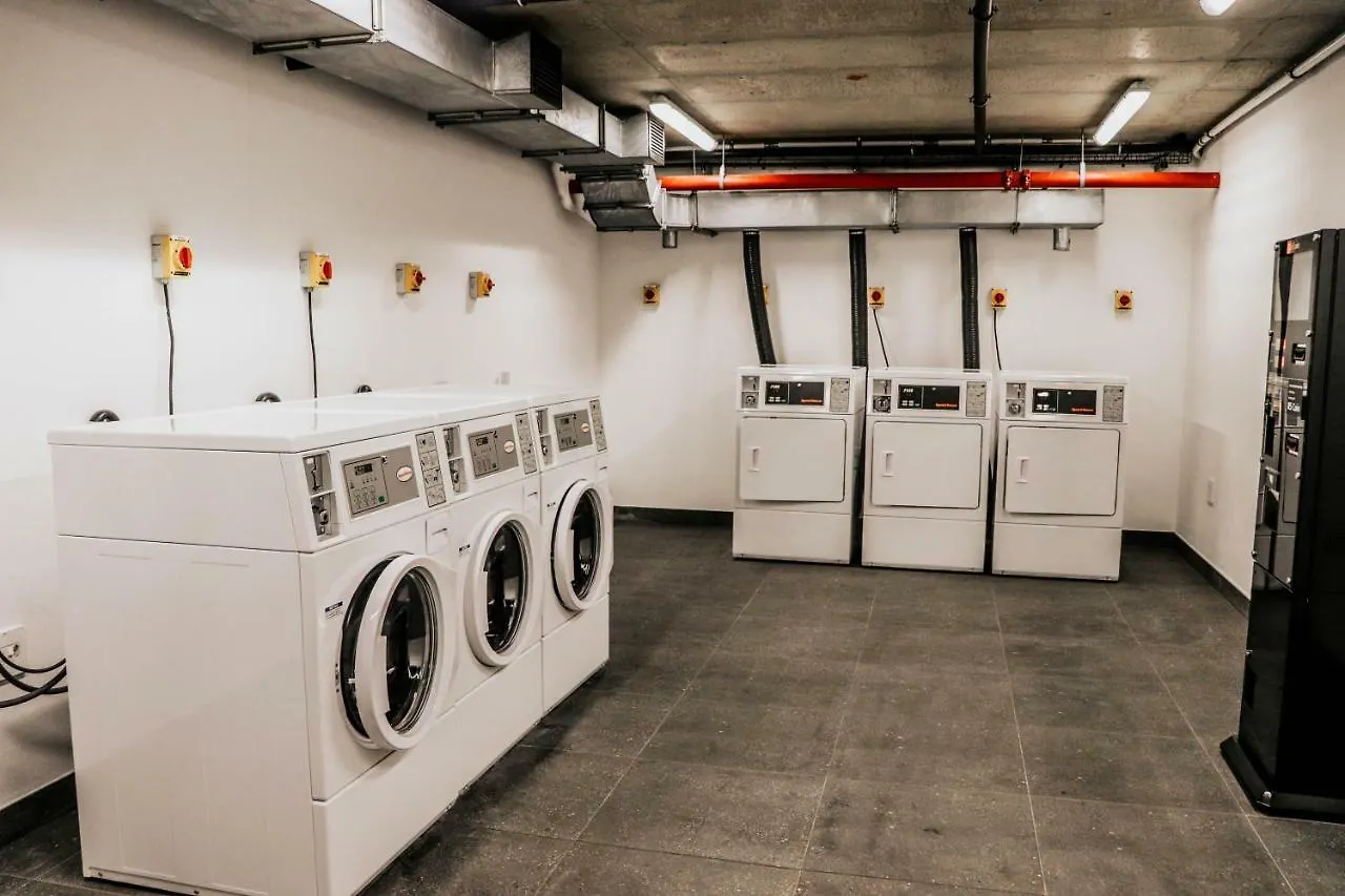 Wex1 - Modern,Wifi,Netflix,Gym,Pool, Secure Parking Apartment Cape Town